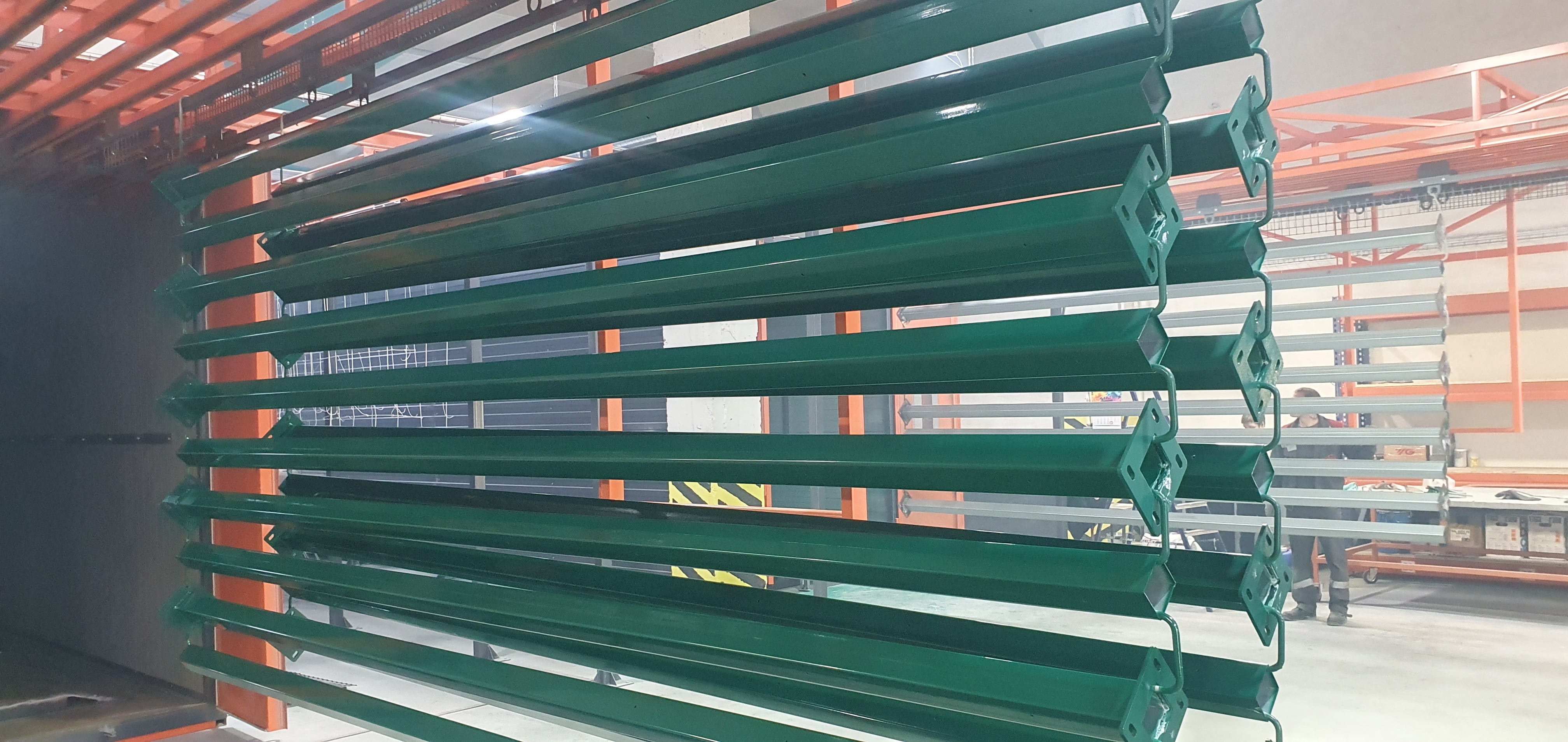 Покраска металла: порошковая и эмаль